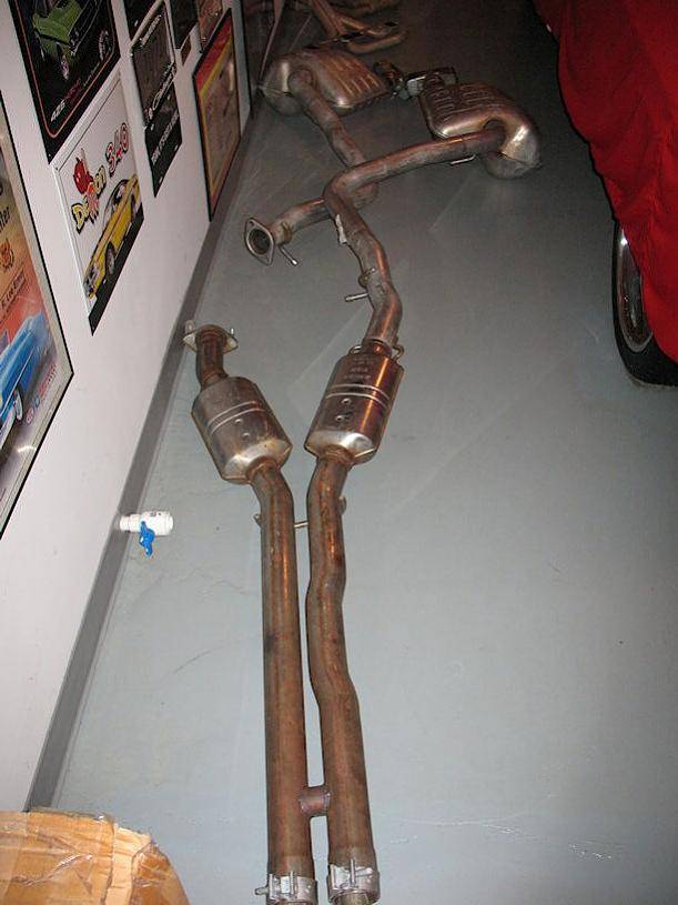 09 exhaust 3.jpg