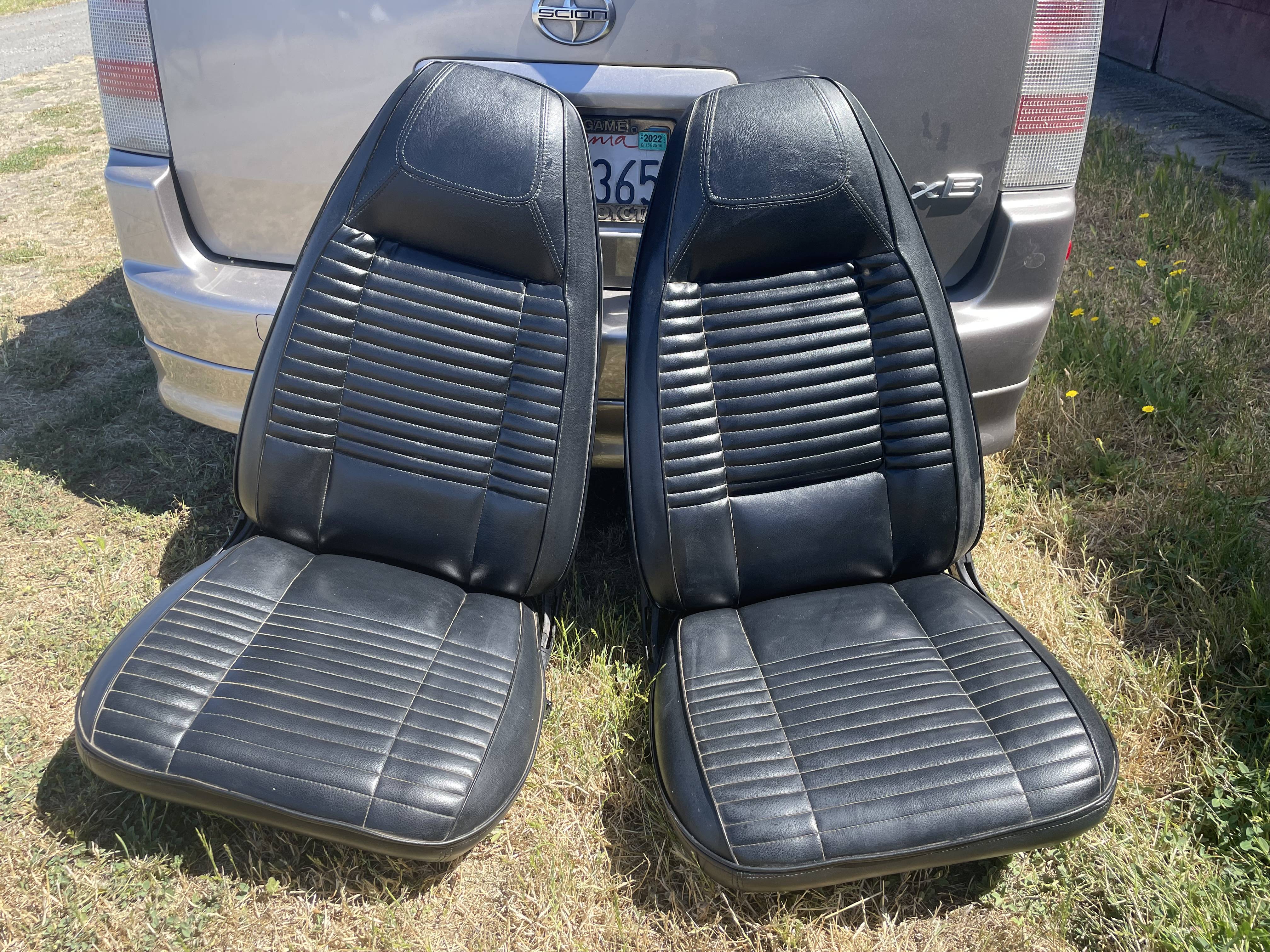 Challenger deals bucket seats