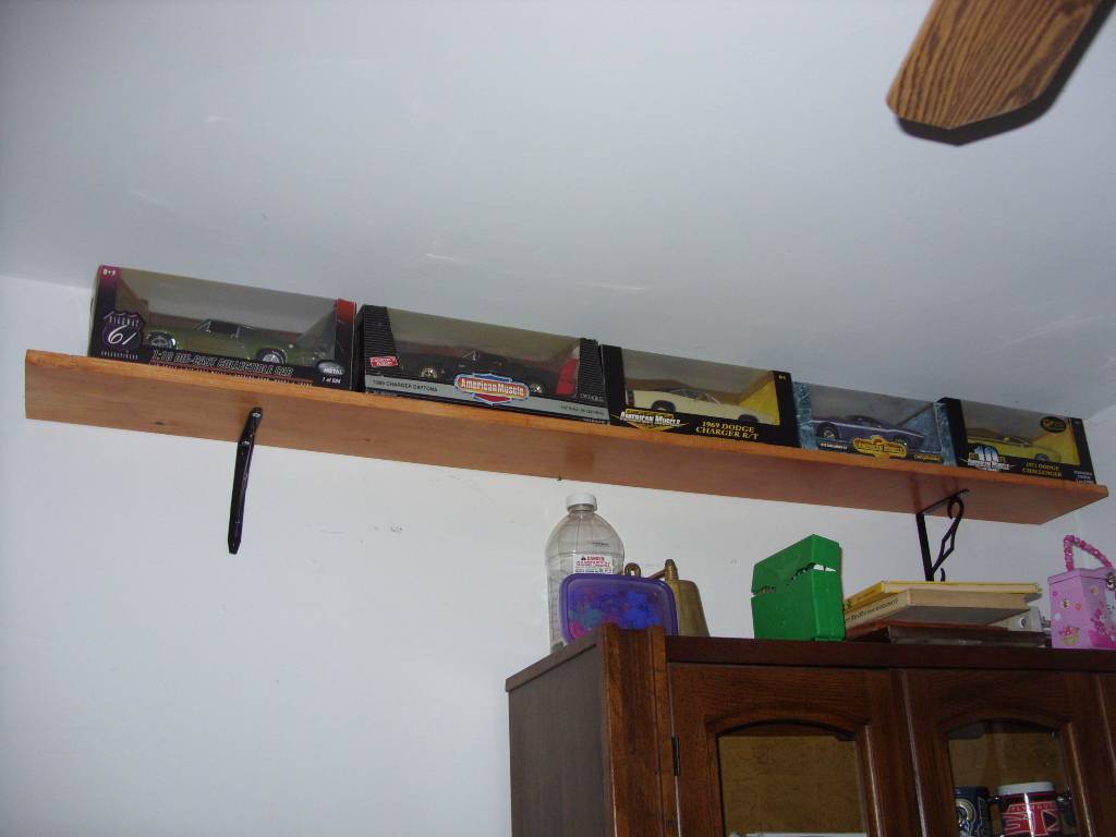 1 18 SCALE CARS 002.JPG