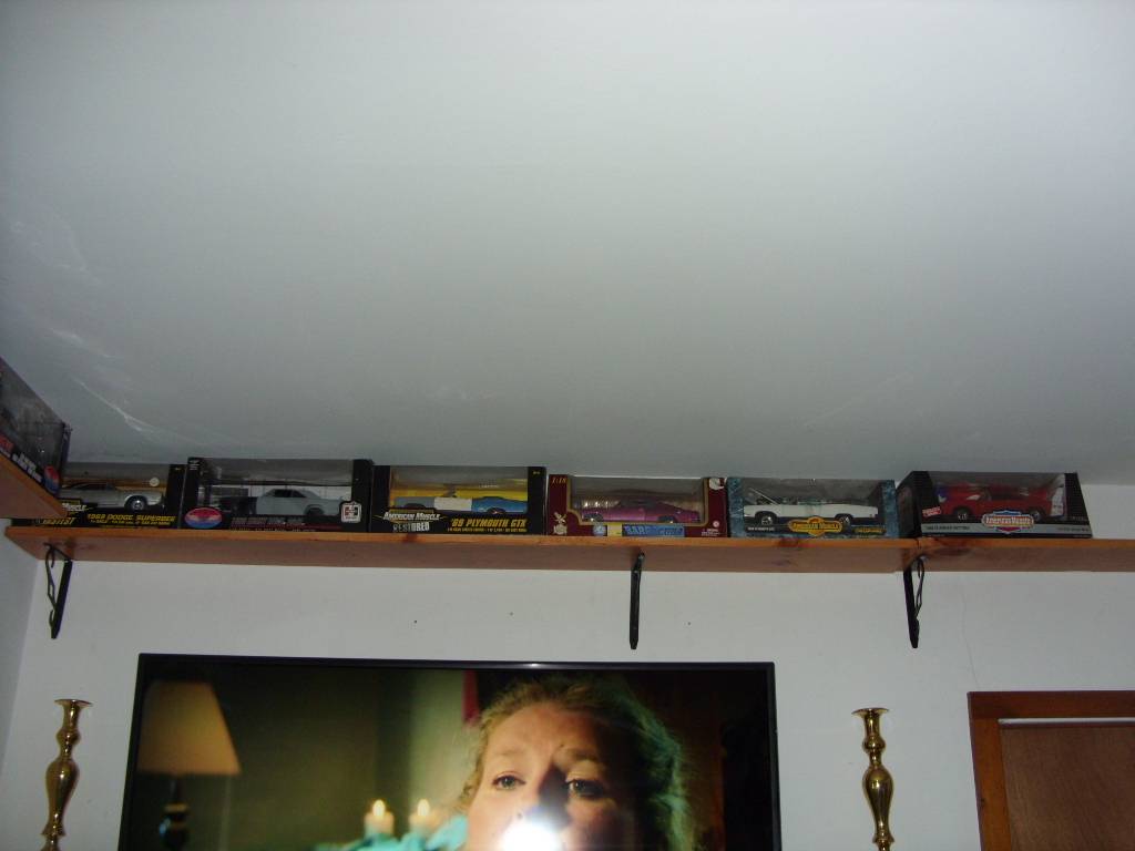 1 18 SCALE CARS 004.JPG