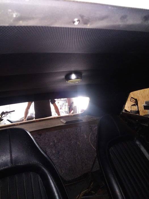 19-8-22 Inside Headliner1.jpg