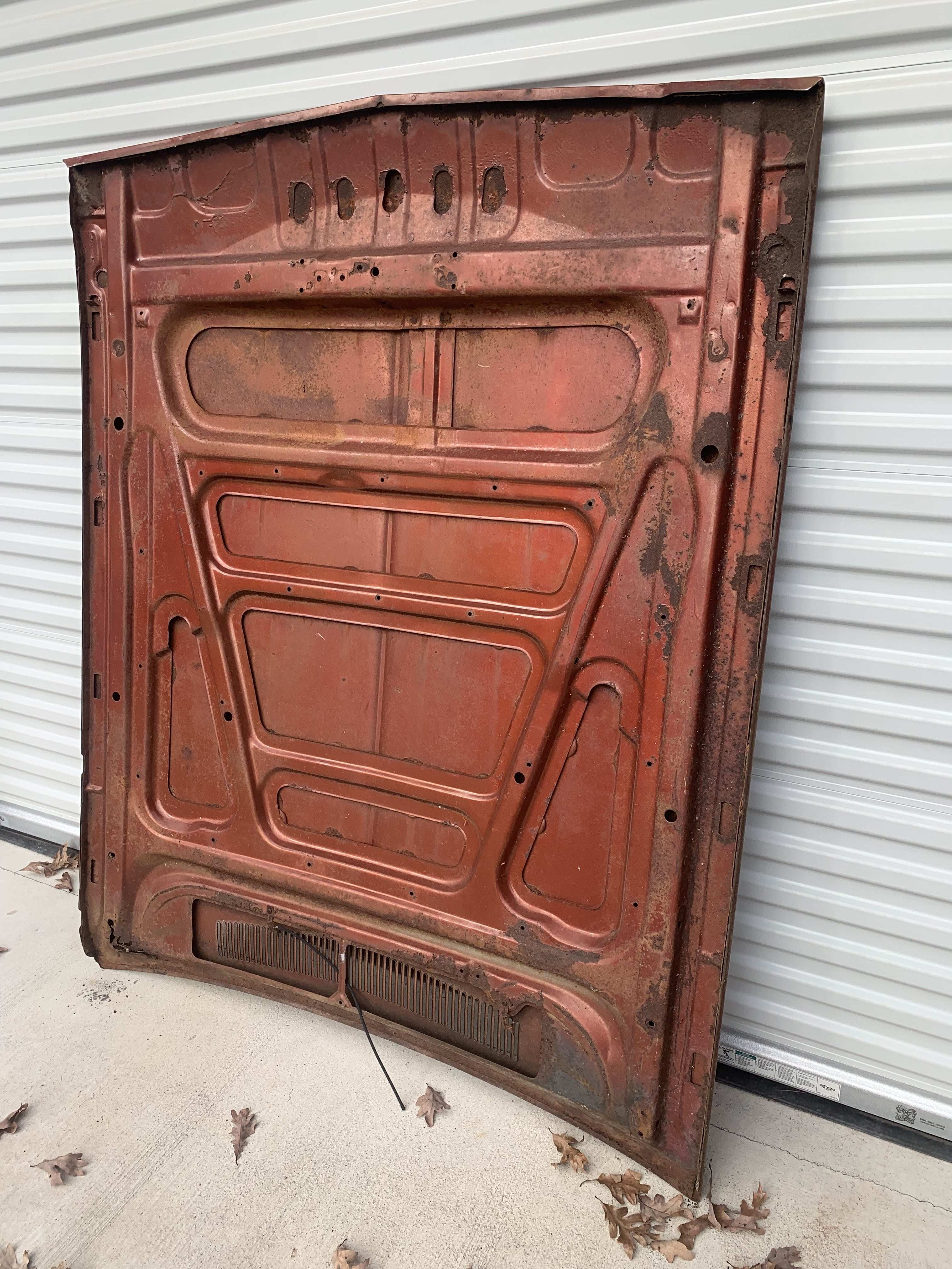 1970-71 Dodge Challenger Hood Pic 2.jpg