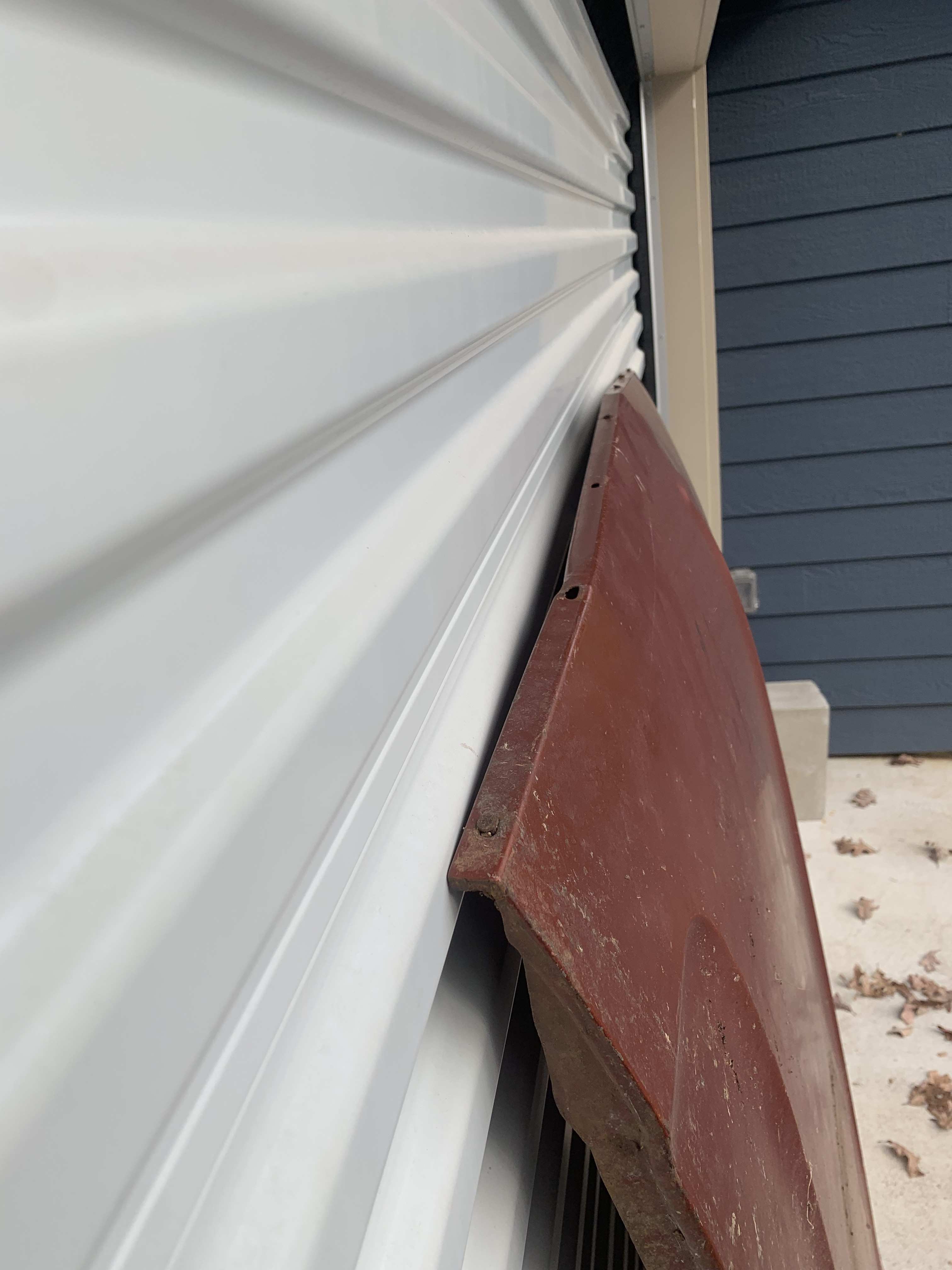 1970-71 Dodge Challenger Hood Pic 5.jpg