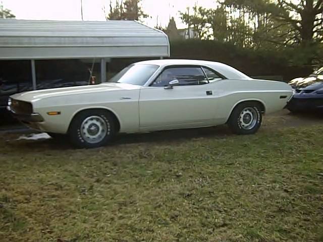 1970 Dodge Challenger.jpg