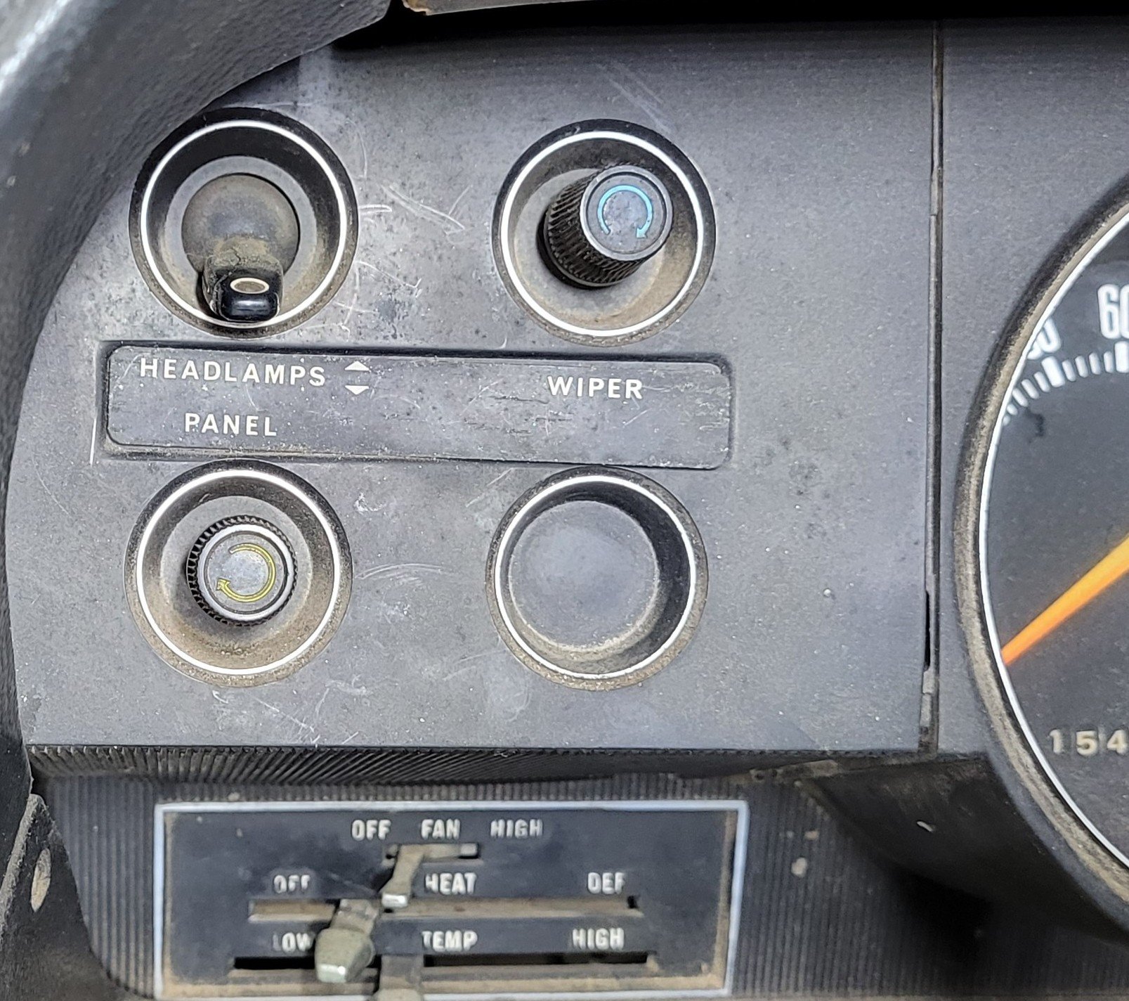 1970_lft_side_controls2.jpg