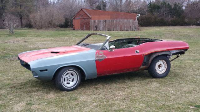 1971-challenger-convertible-project-car-rt-cuda-e-body-barn-find-conv-shaker-1.jpg