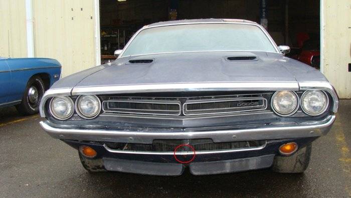 1971-Dodge-Challenger-front.jpg
