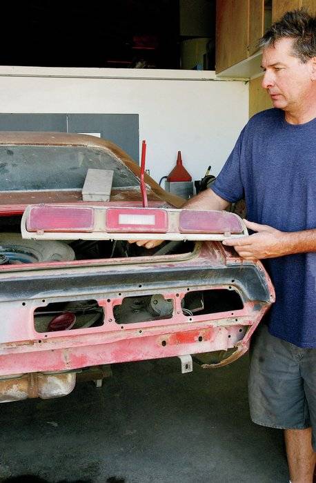 1971-dodge-challenger-taillamp-housing.jpg