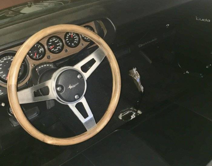 1971 Plymouth Cuda Hurst Bench seat 007.JPG