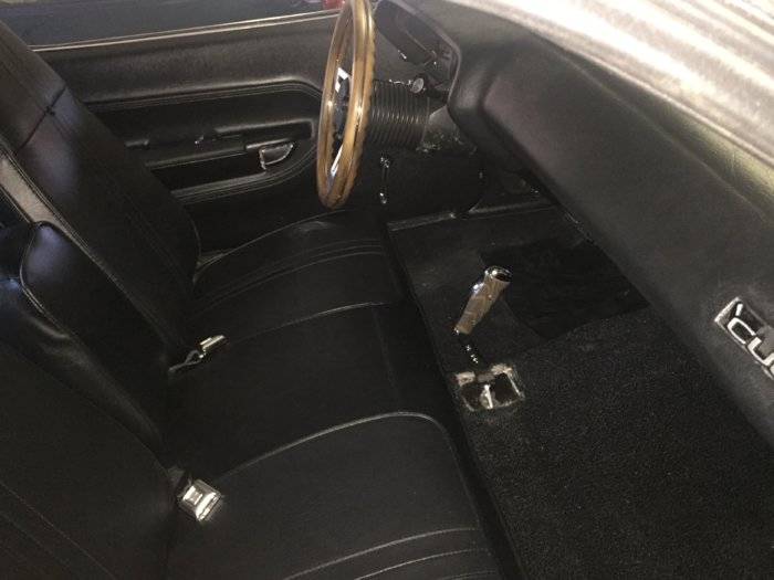 1971 Plymouth Cuda Hurst Bench seat 010.JPG