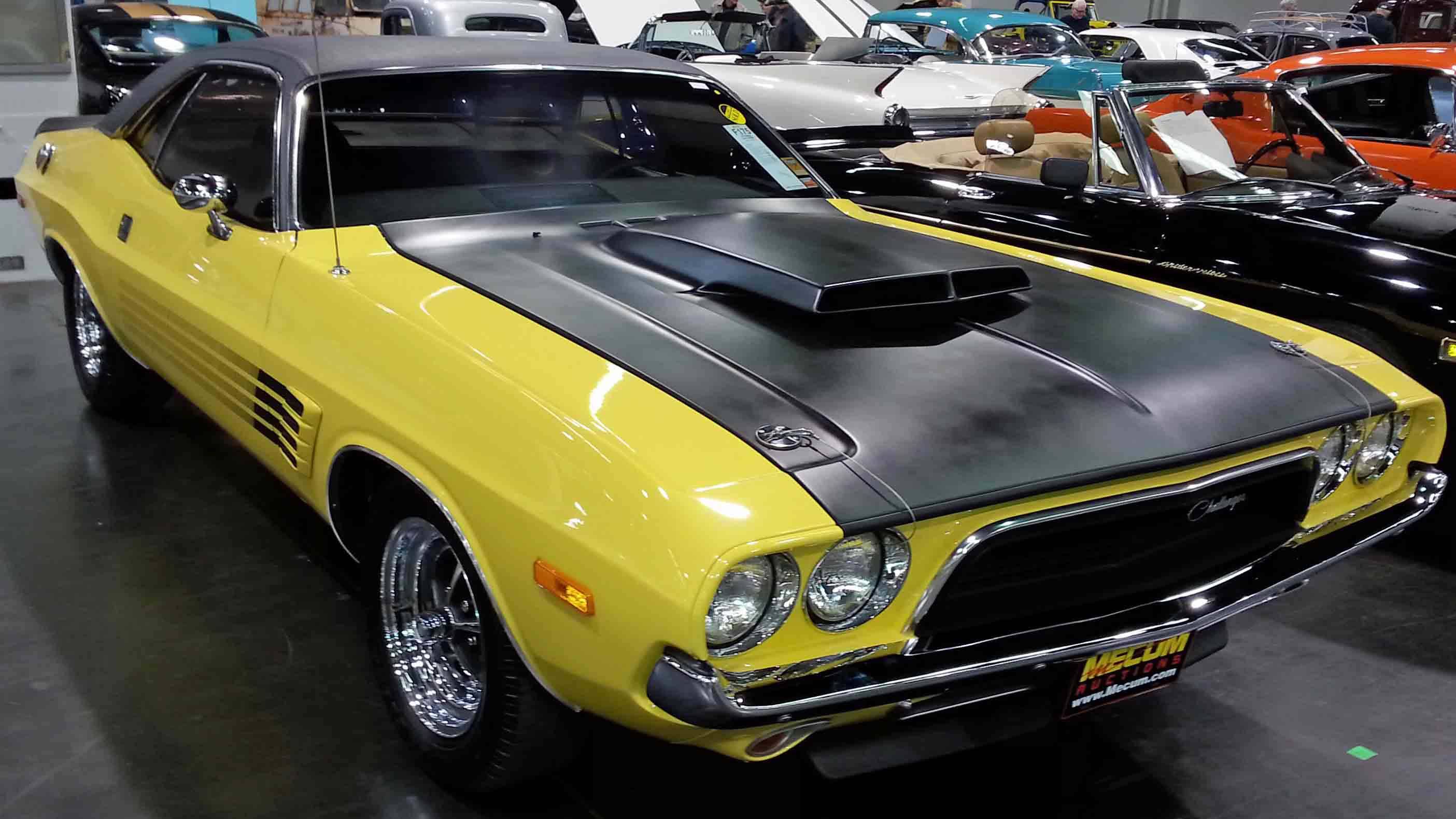 1972 Dodge Challenger @ Mecum Auction.jpg