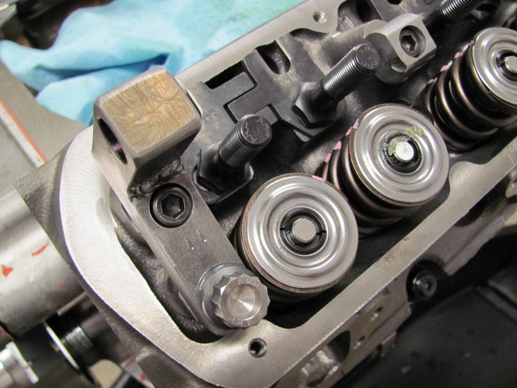 2010 Mopar Nats and Chenoweth contest engine 035.jpg