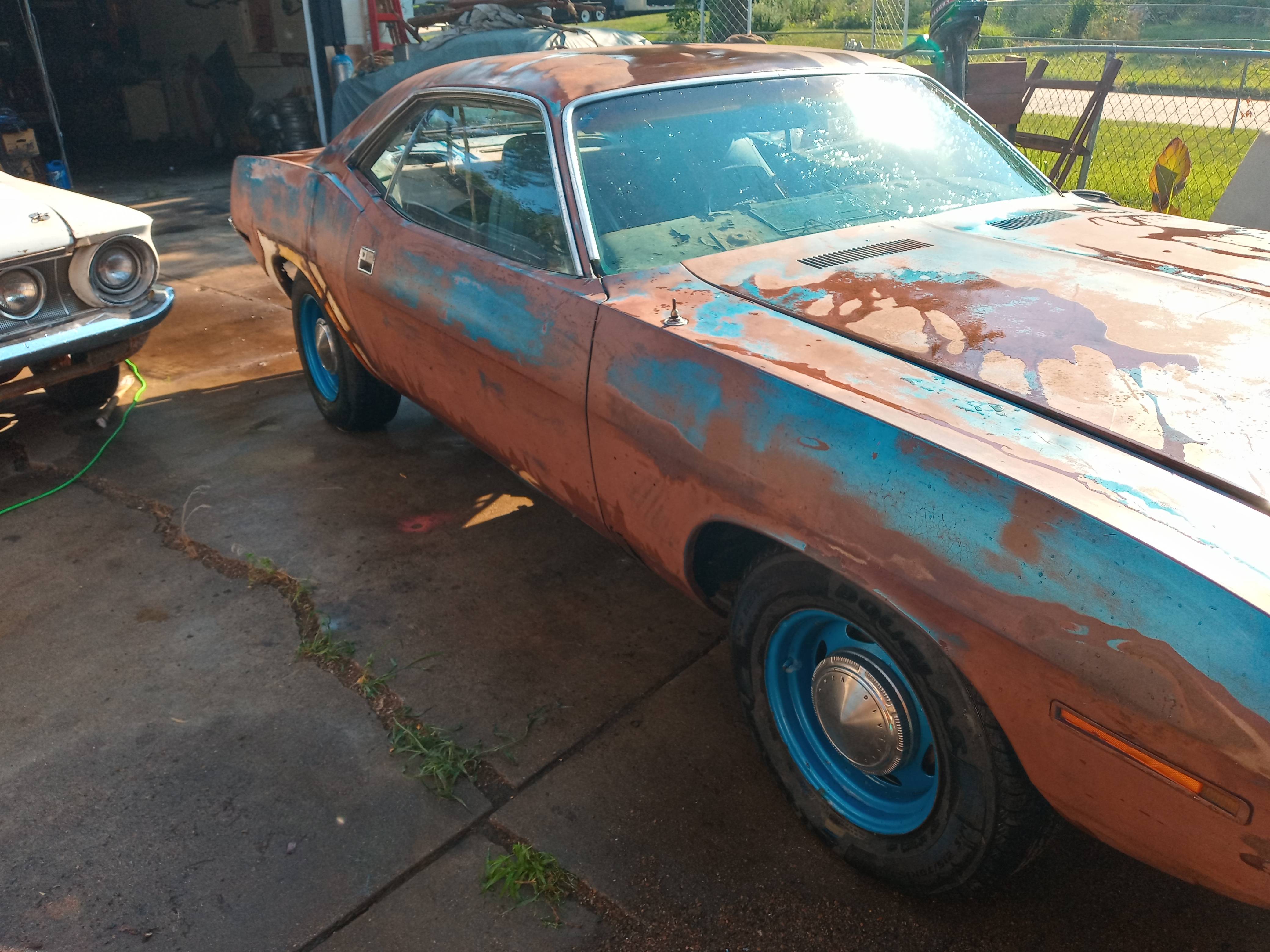 For the 1970 St. Louis Blues Barracuda owners, more info. - Moparts Forums
