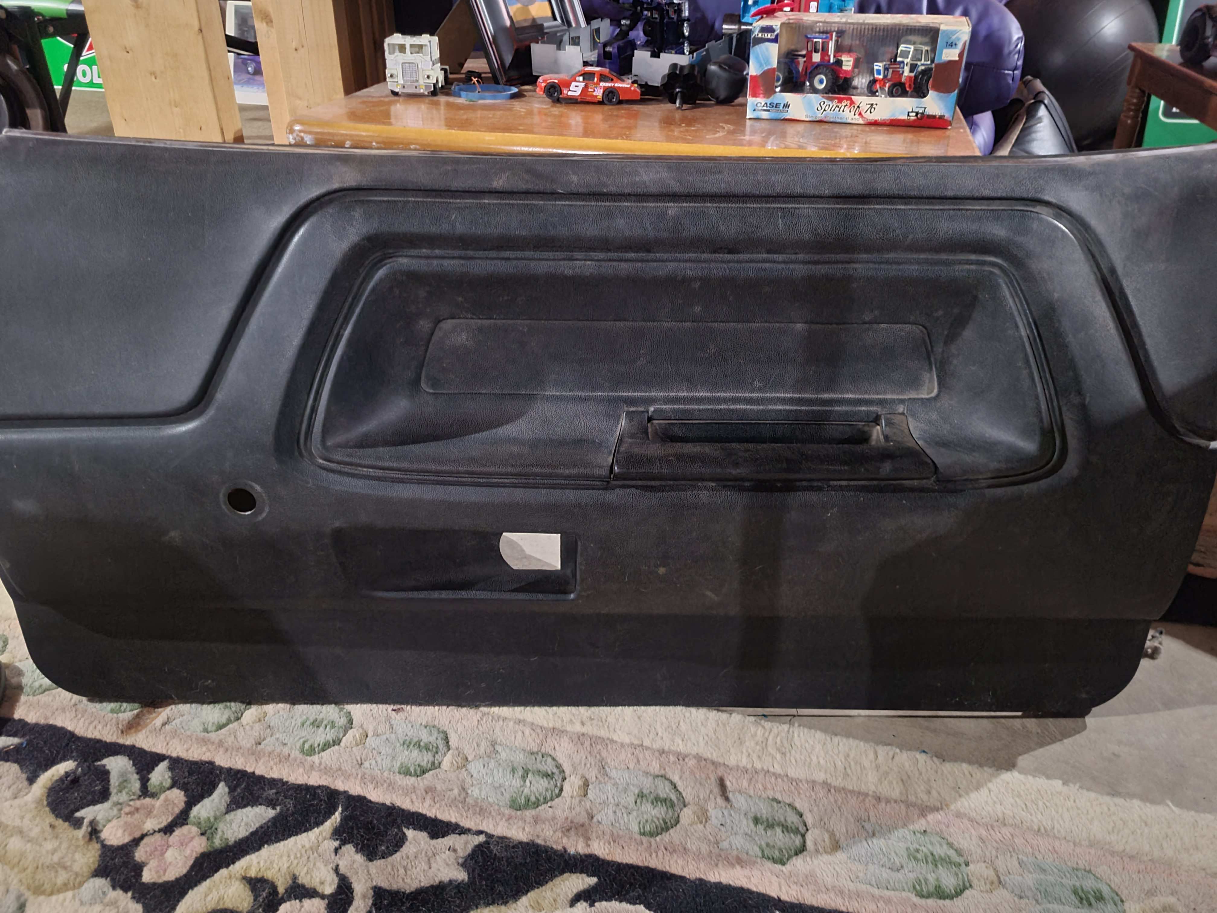 Challenger door panel discount