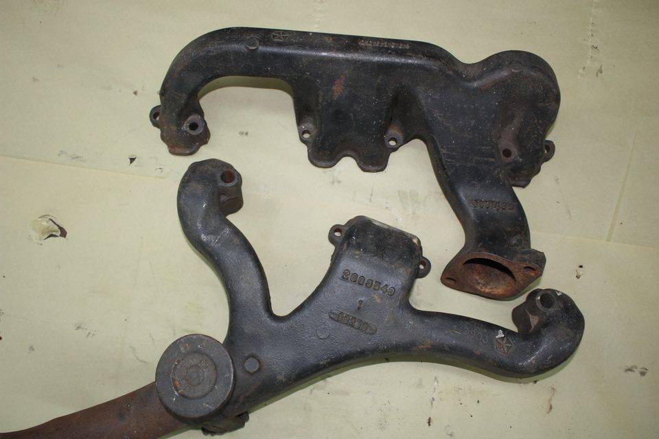 340 exhaust manifolds.jpg