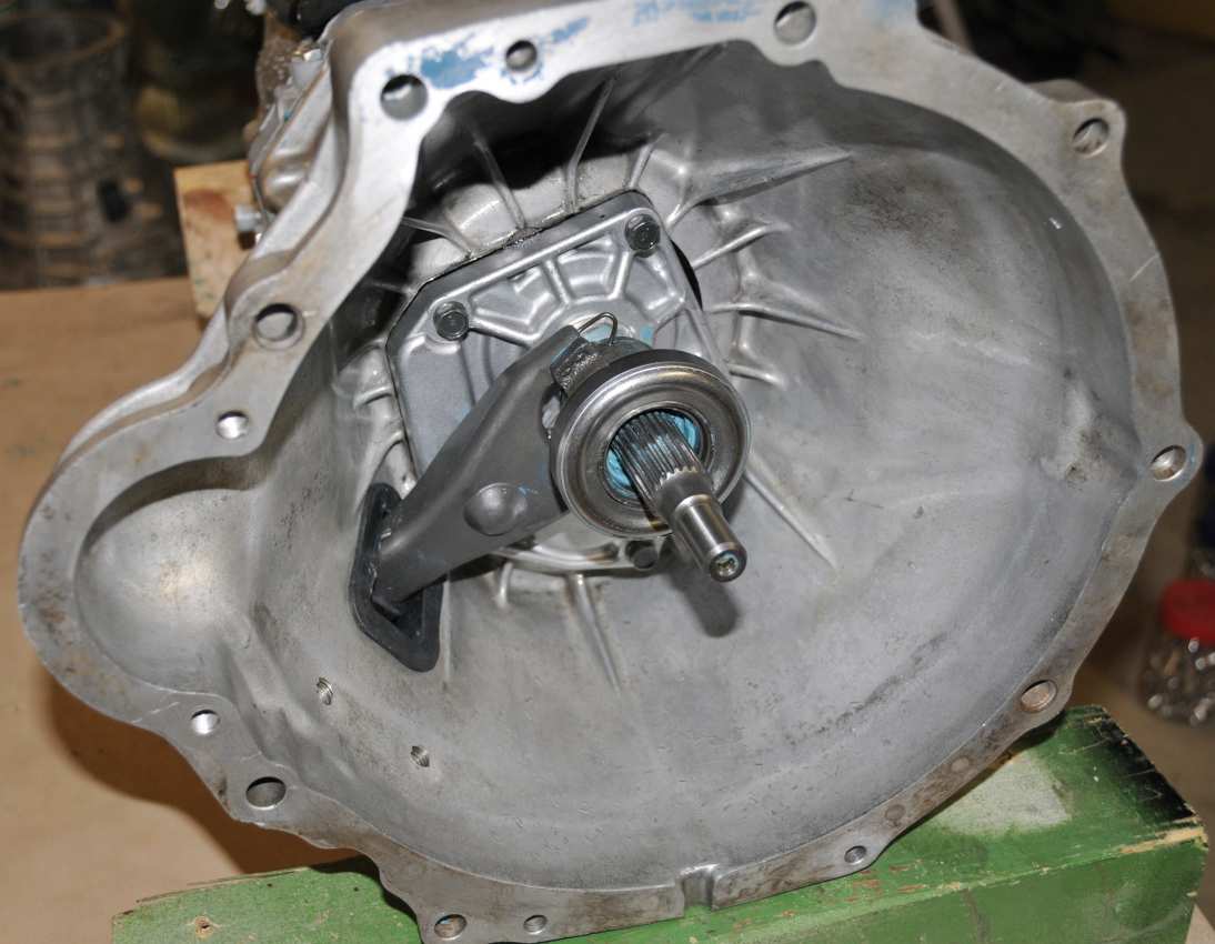 59f76df610f26_FS5W71BBellHousing.jpg.d6f390e53949451af11f25804dabf393.jpg