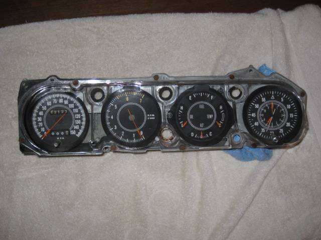 6433572-gauges015.JPG