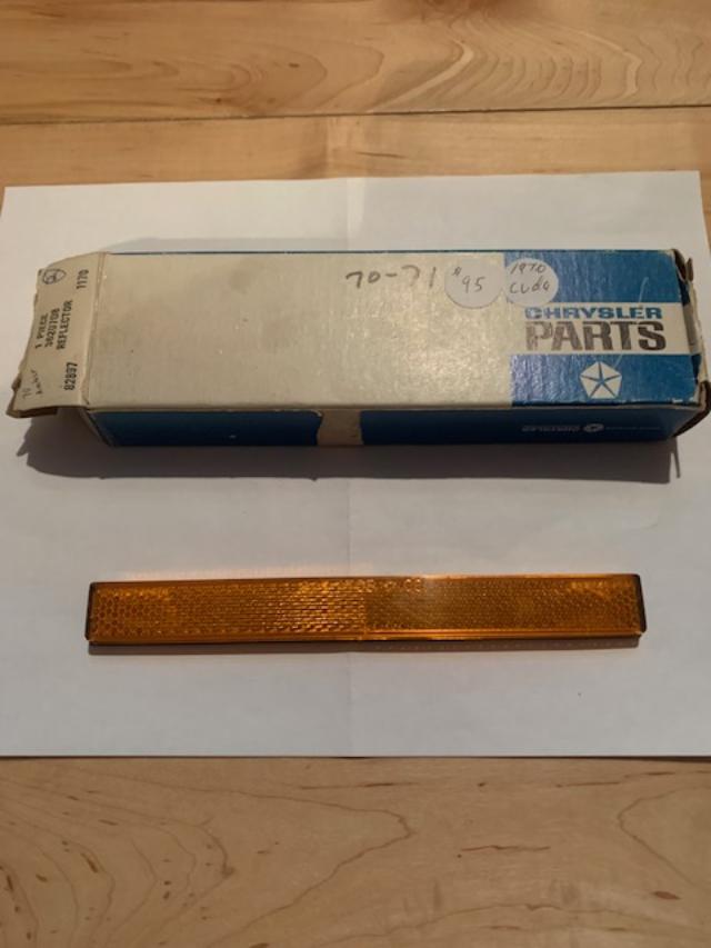 70 amber side reflector.jpg