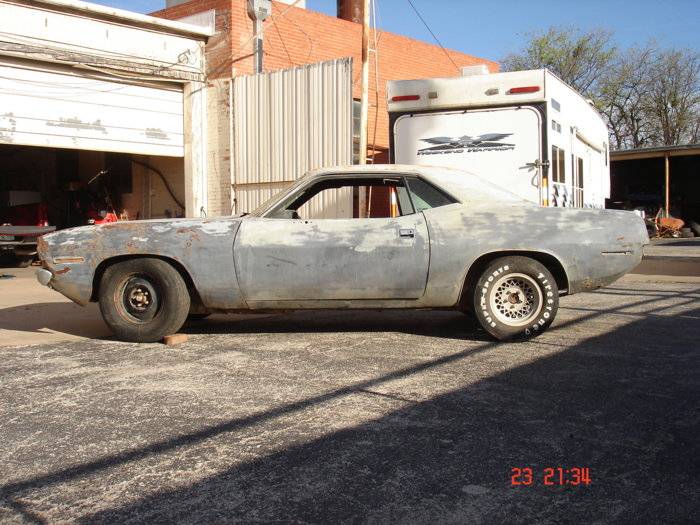 70 Barracuda from Ron H 023.JPG