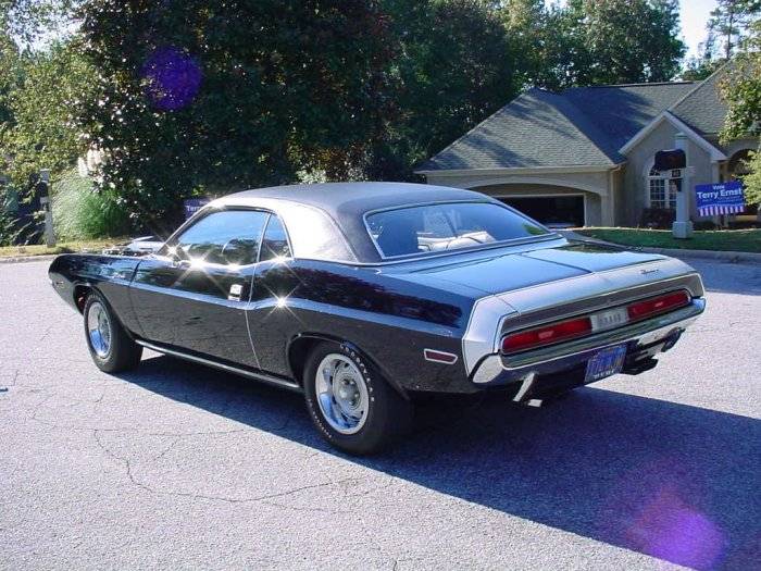 70 Challenger A66 Auto.jpg
