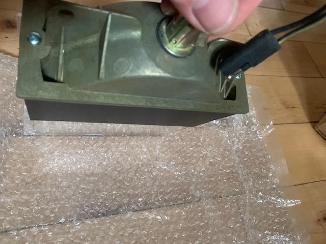 70 CUDA TURNSIGNAL ASSEMBLIES......jpg