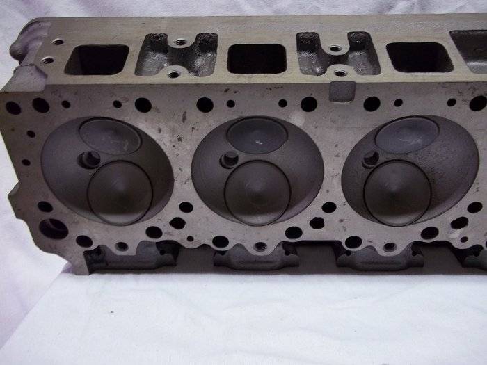 70 hemi head 2.JPG