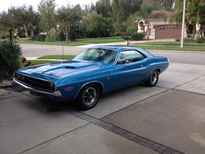 70 RT Challenger RT 440 Auto.jpg