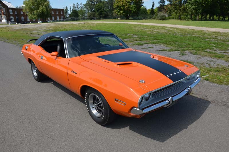 70dodge105636-01-lightbox.jpg