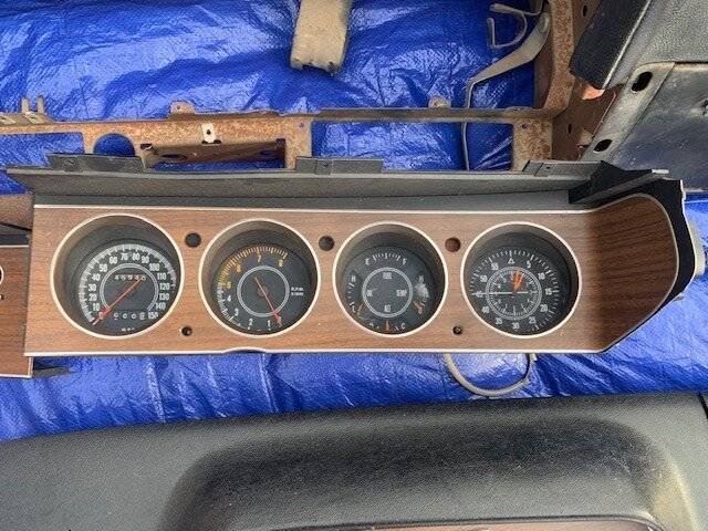 71 Challenger RT Rally Cluster.jpg