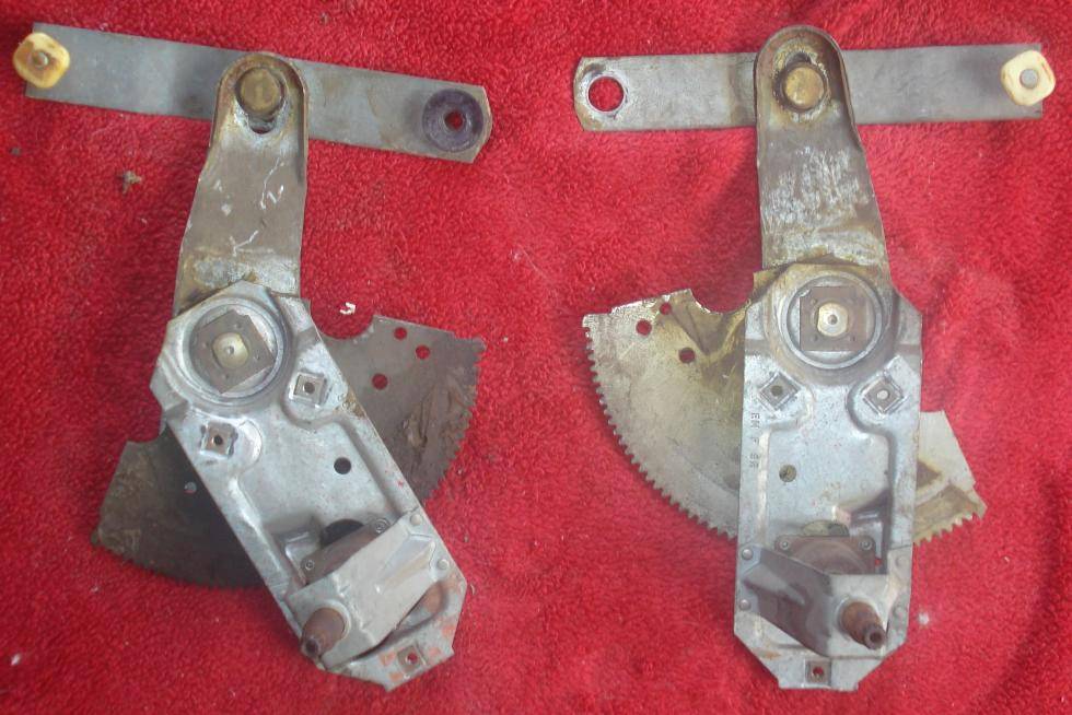 71 challenger window mech 2.jpg