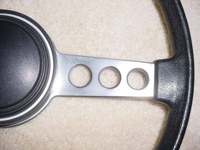 72-74 E-body steering wheel 2.JPG
