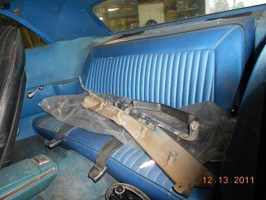 72Challengerrearseat.jpg