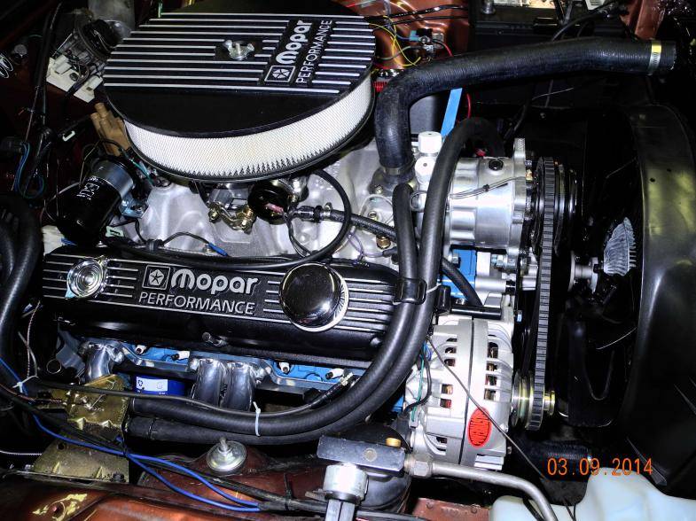 73 cuda March 9, 2014 engine photos 005.jpg