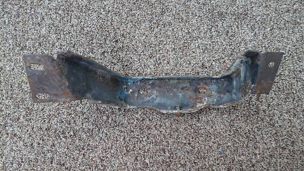 73 J Rear Bumper Bracket.jpg
