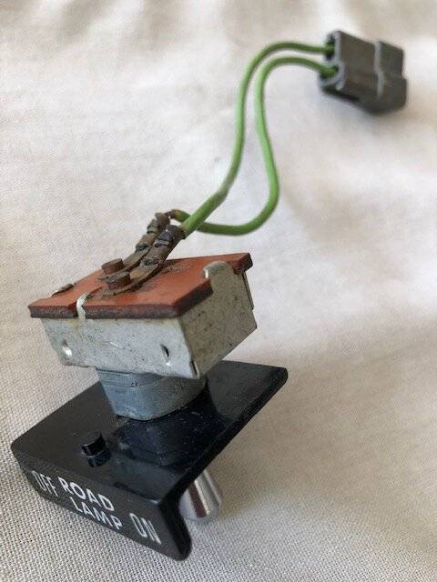 AAR ROAD LAMP SWITCH -1.jpg