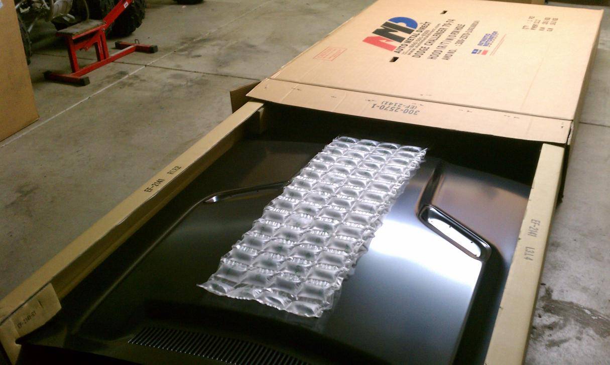 amd hood.jpg