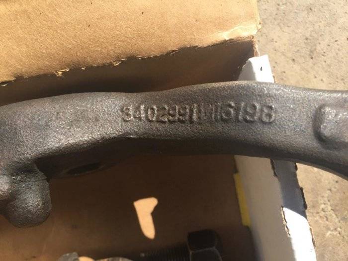 ball joint left 2.jpg
