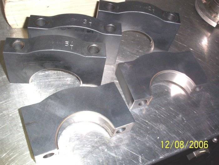Billet main caps.JPG