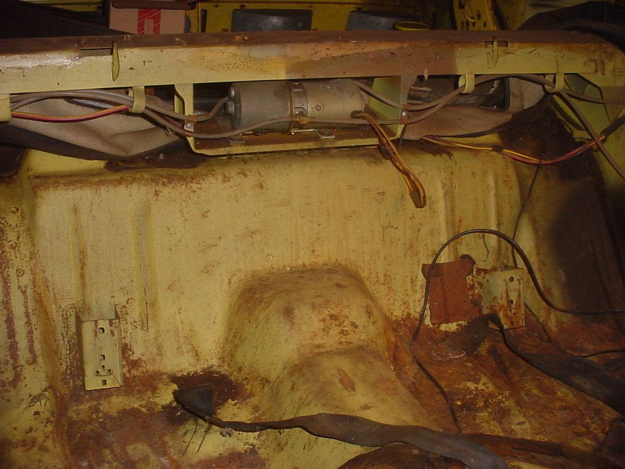 bk seat w top pump.JPG