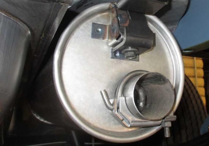 Bracket at Rear Muffler.jpg