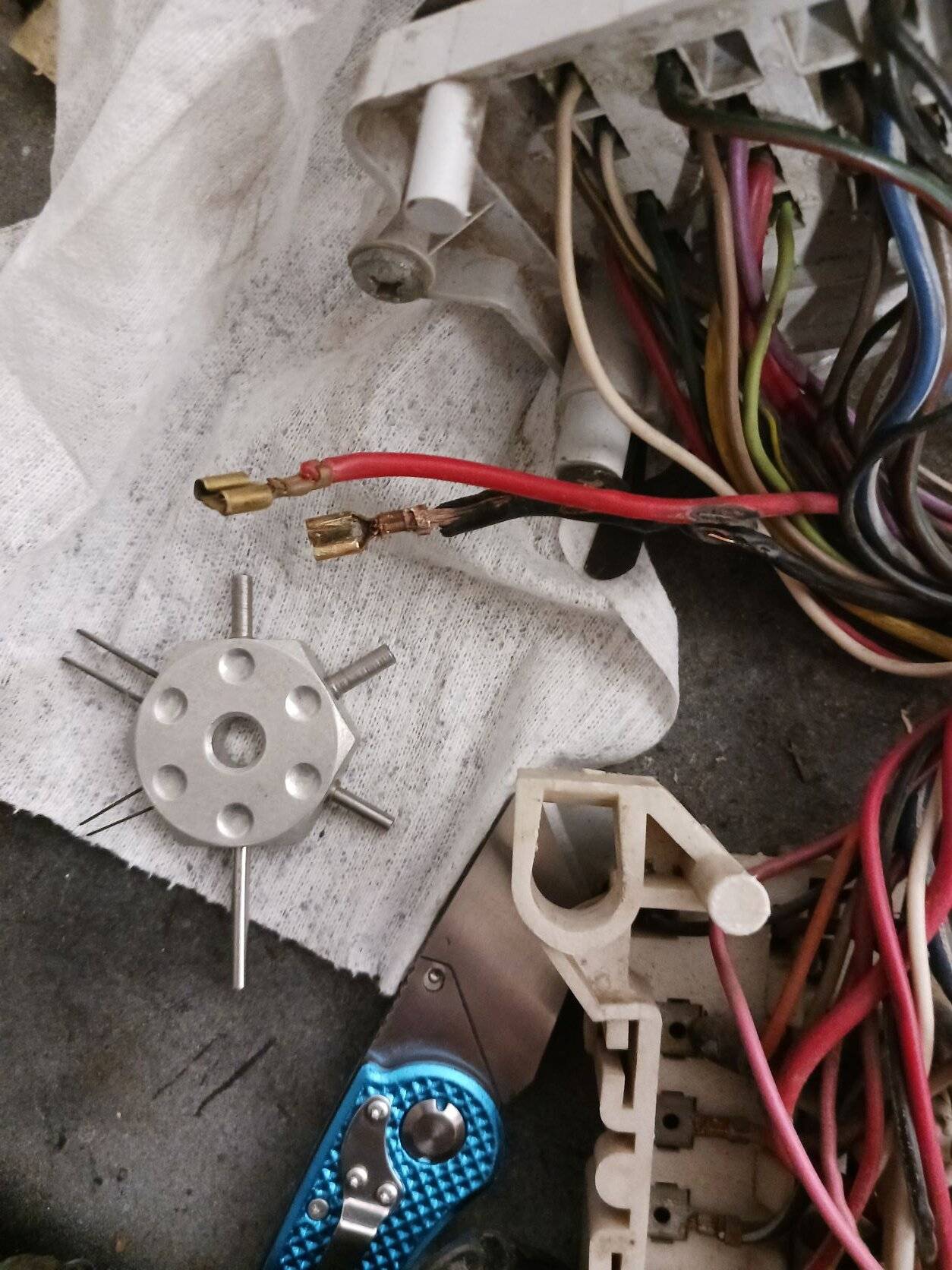 Bulkhead Connector 4B.jpg