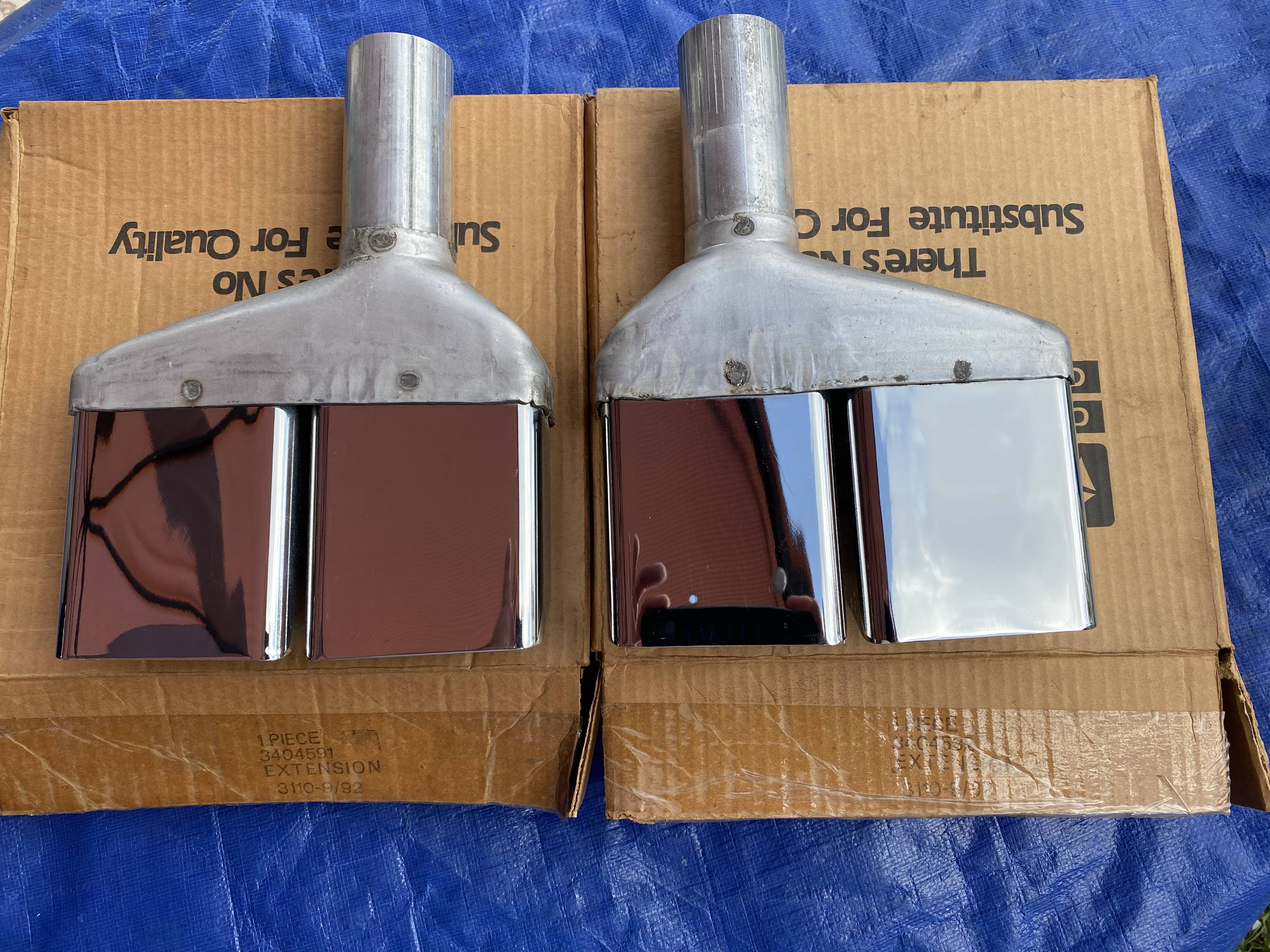 Chall NOS Exhaust Tips 1.jpg