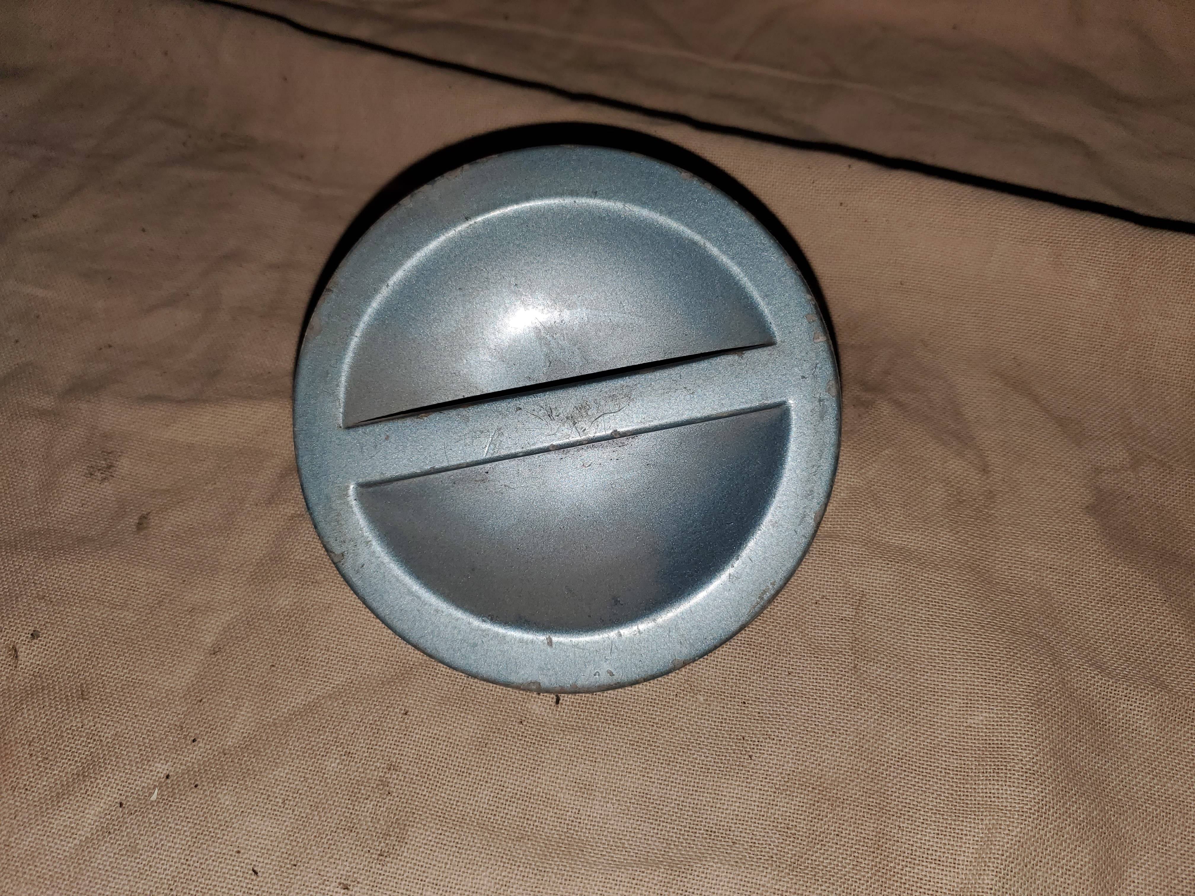 Challenger Gas Cap 2.jpg