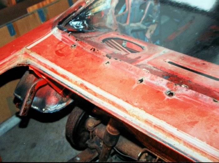 Challenger resto 003.JPG