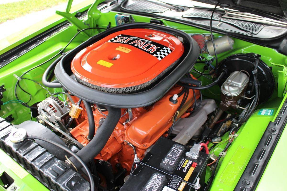 challenger ta engine.jpg