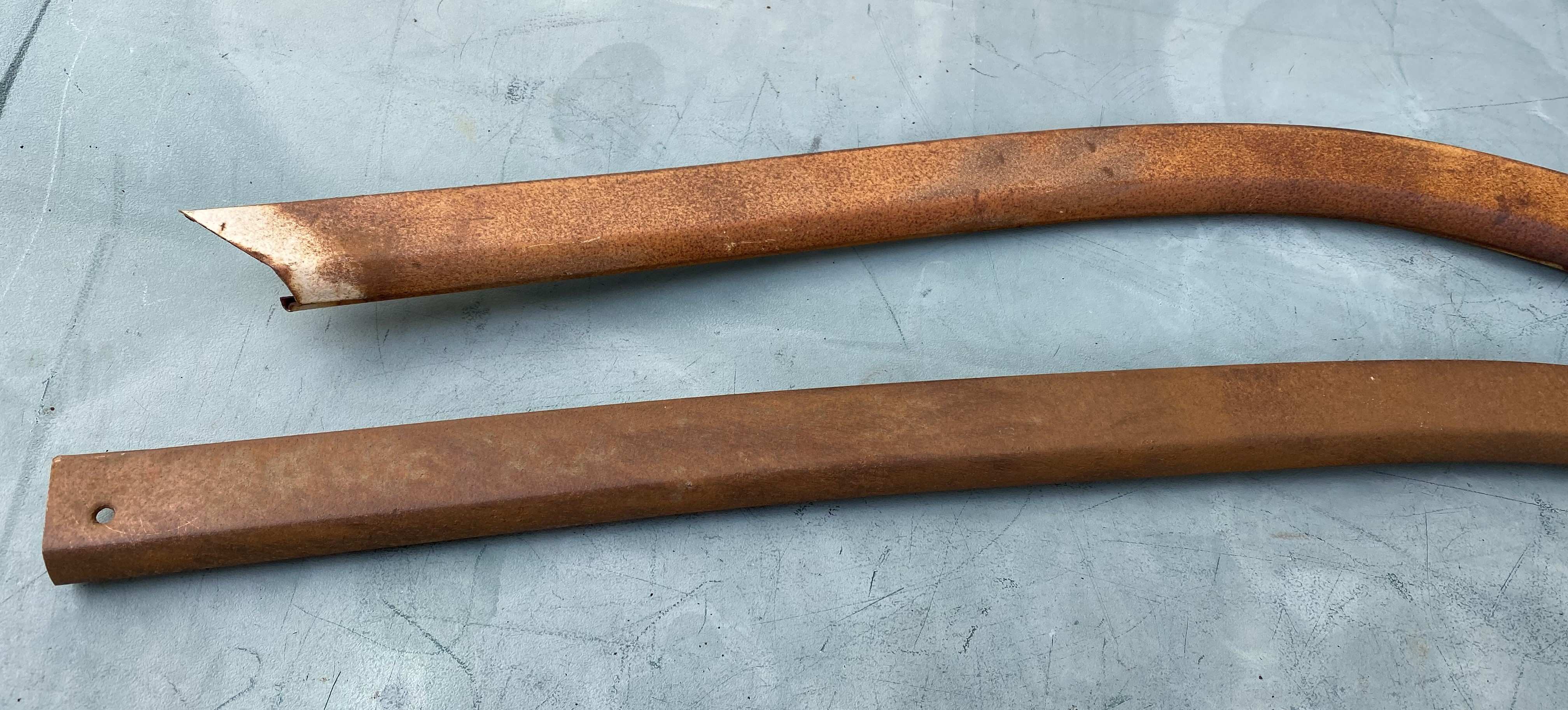 ChallHeadlinerMolding3.jpg