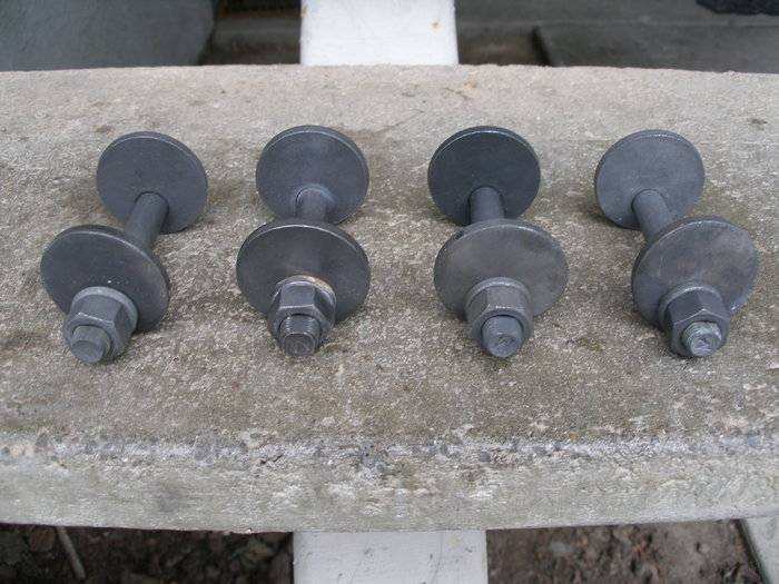 Control arm bolts #1.jpg