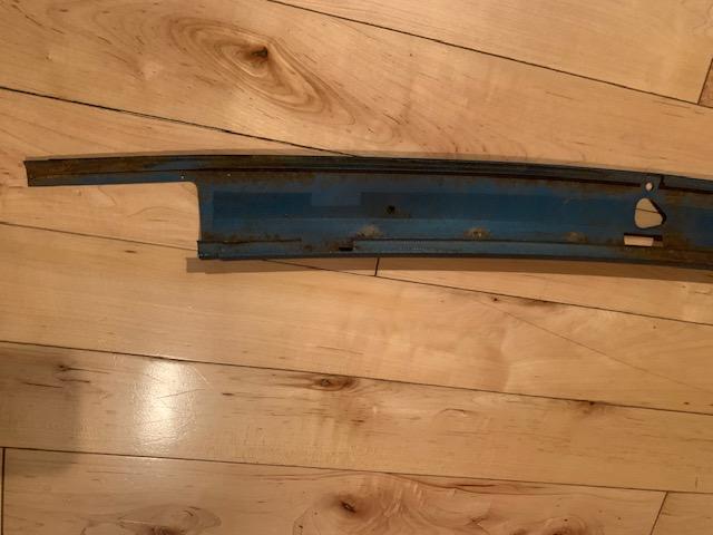 convertible header trim...jpg