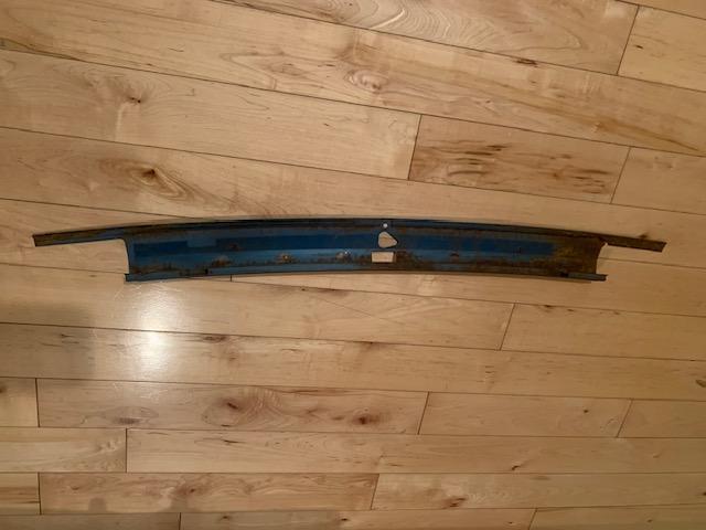 convertible header trim....jpg