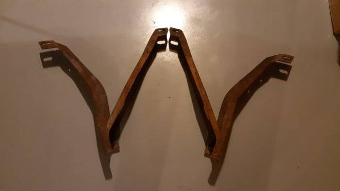 Cuda bumper brakets 2.jpg